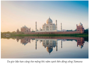 trong vai một hướng dẫn viên du lịch