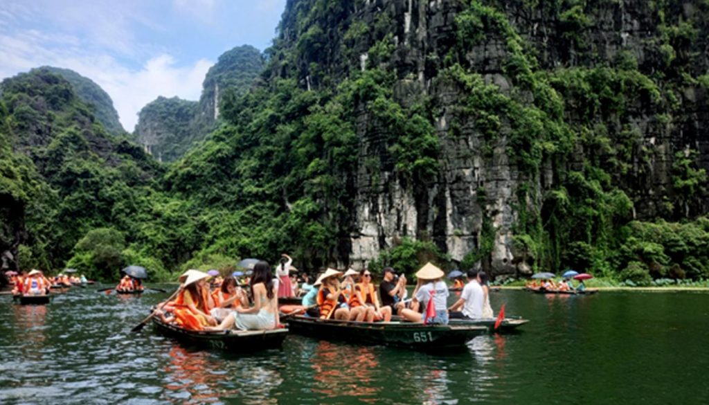 ví dụ về du lịch - Hình 5