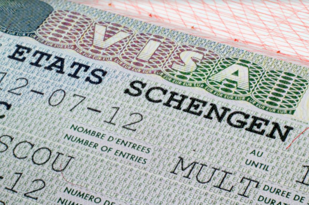 xin visa du lịch châu âu tự túc - Hình 2