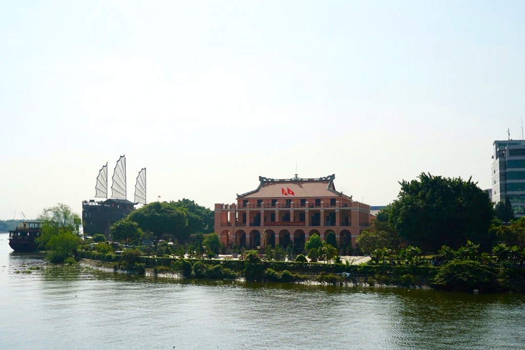 Bến Nhà Rồng - Hình 4