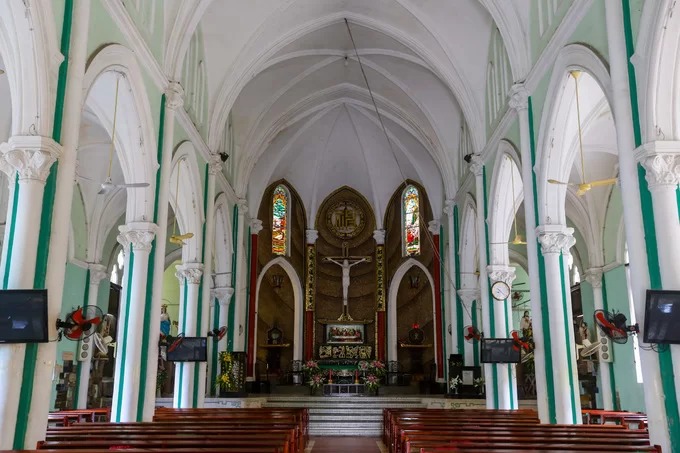 Các nhà thờ phong cách Gothic ở Sài Gòn - Hình 4