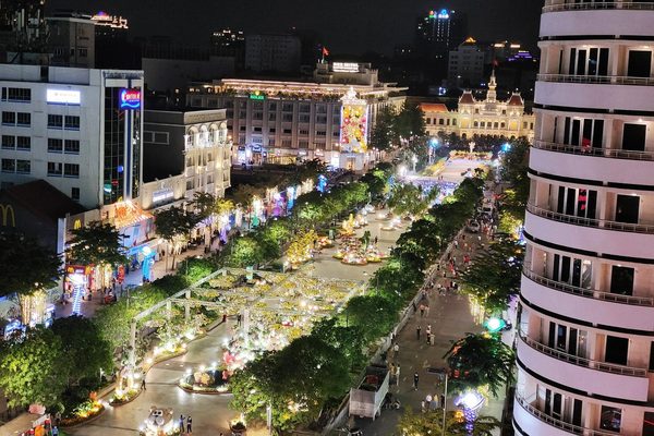 Các phố đi dạo cuối tuần ở Sài Gòn - Hình 4