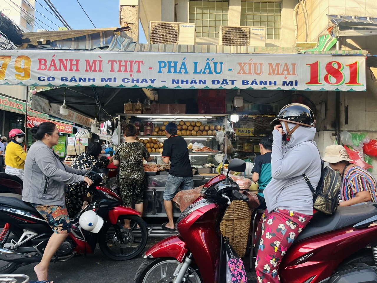Chợ Xóm Chiếu - Hình 5
