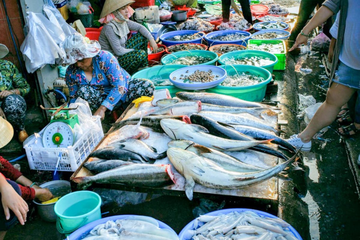 Chợ chuyên bán hải sản ở TP.HCM - Hình 4