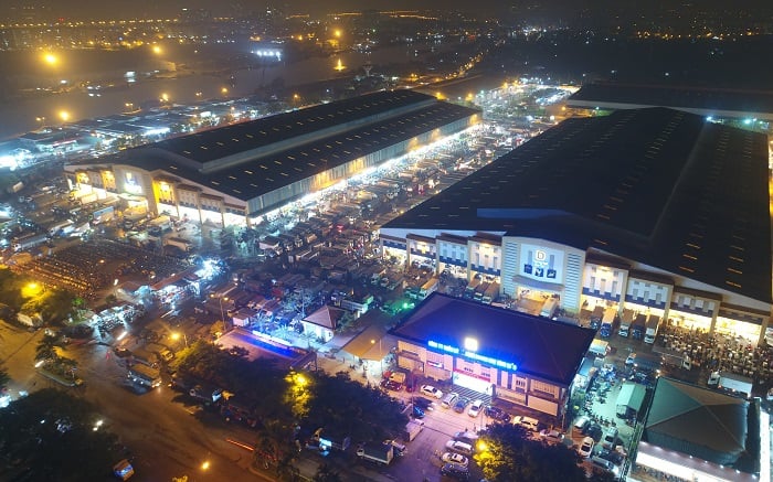Chợ đầu mối Bình Điền