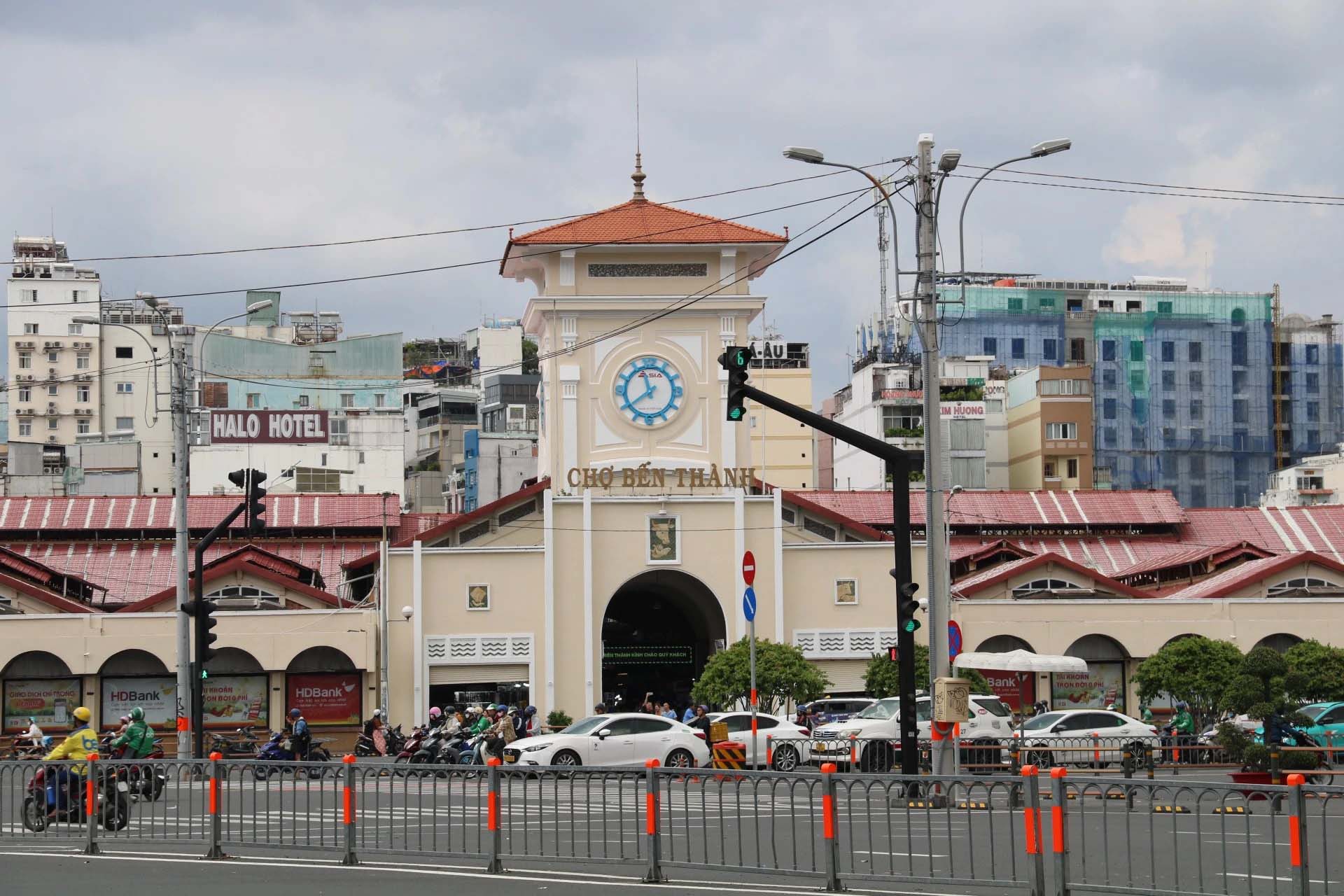 Chợ nổi tiếng ở Sài Gòn - Hình 2