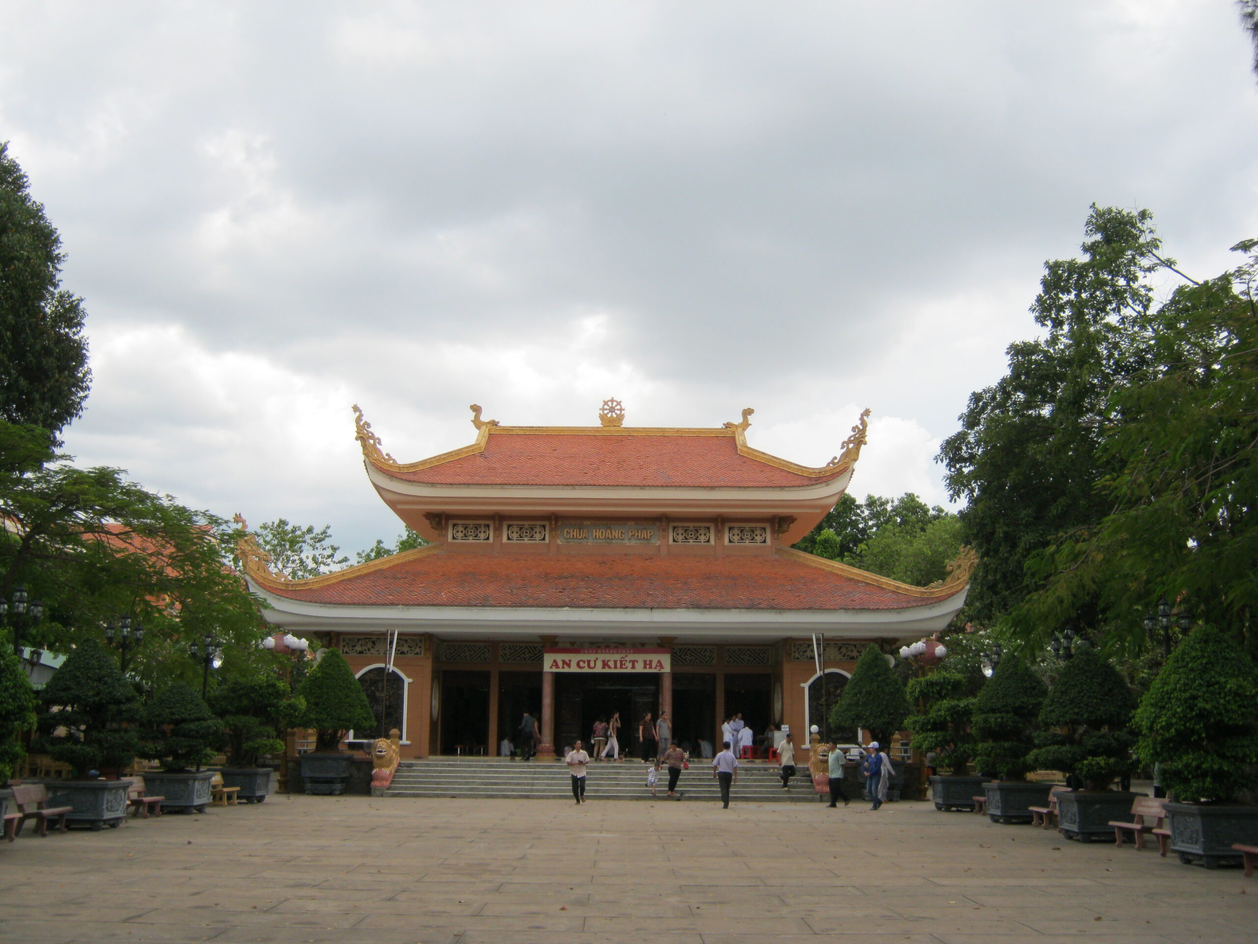 Chùa Hoằng Pháp - Hình 1