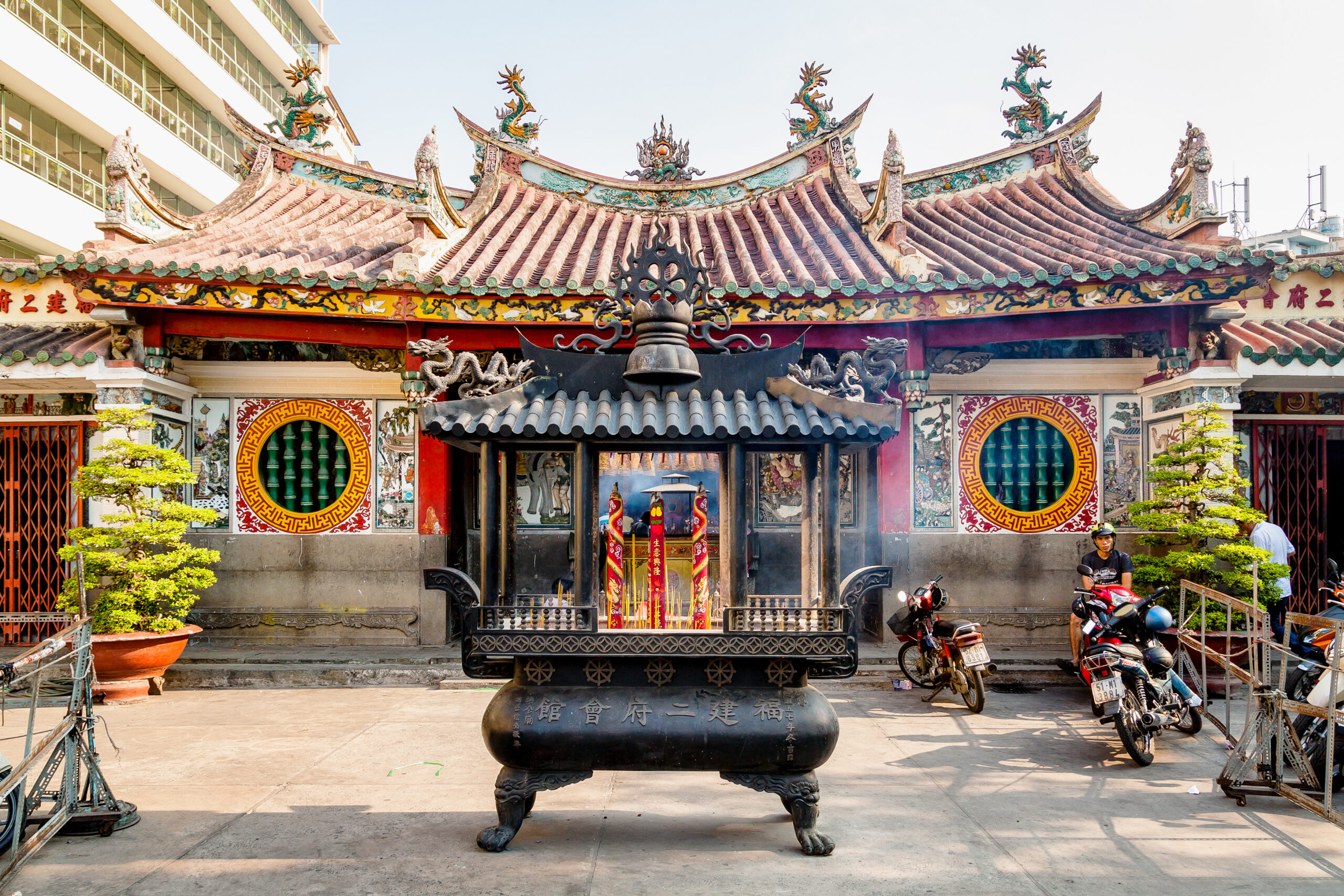 Chùa Nhị Phủ - Hình 1