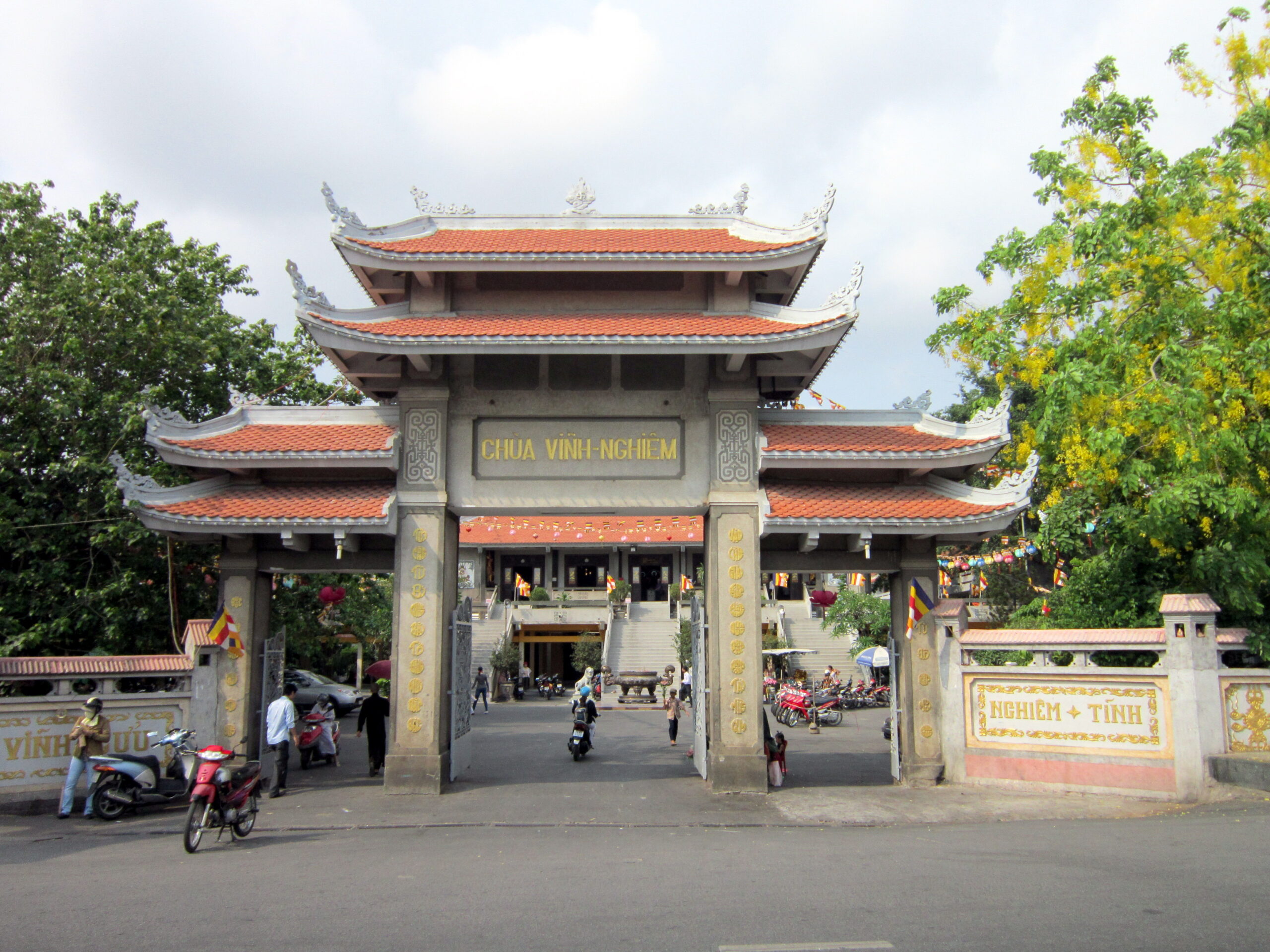 Chùa Vĩnh Nghiêm - Hình 1