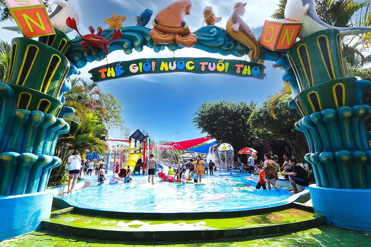 Đầm Sen Water Park - Hình 4