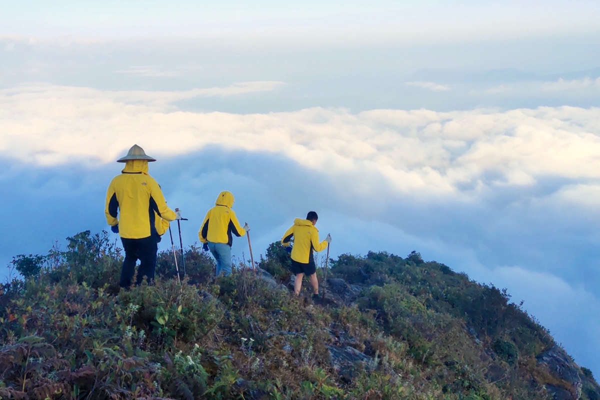 Đi trekking bị kiệt sức - Hình 3