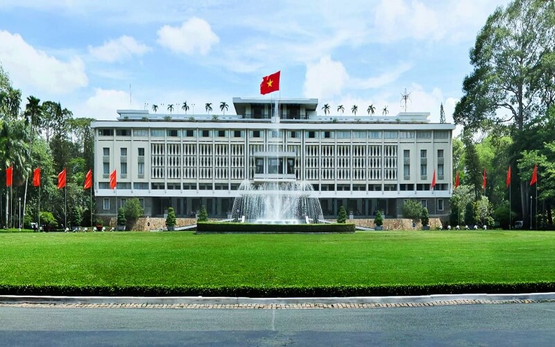 Địa điểm nổi tiếng ở Quận 1 - Hình 2