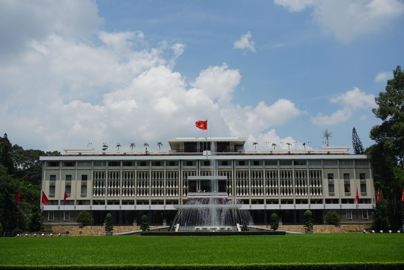 Dinh Độc Lập - Hình 1