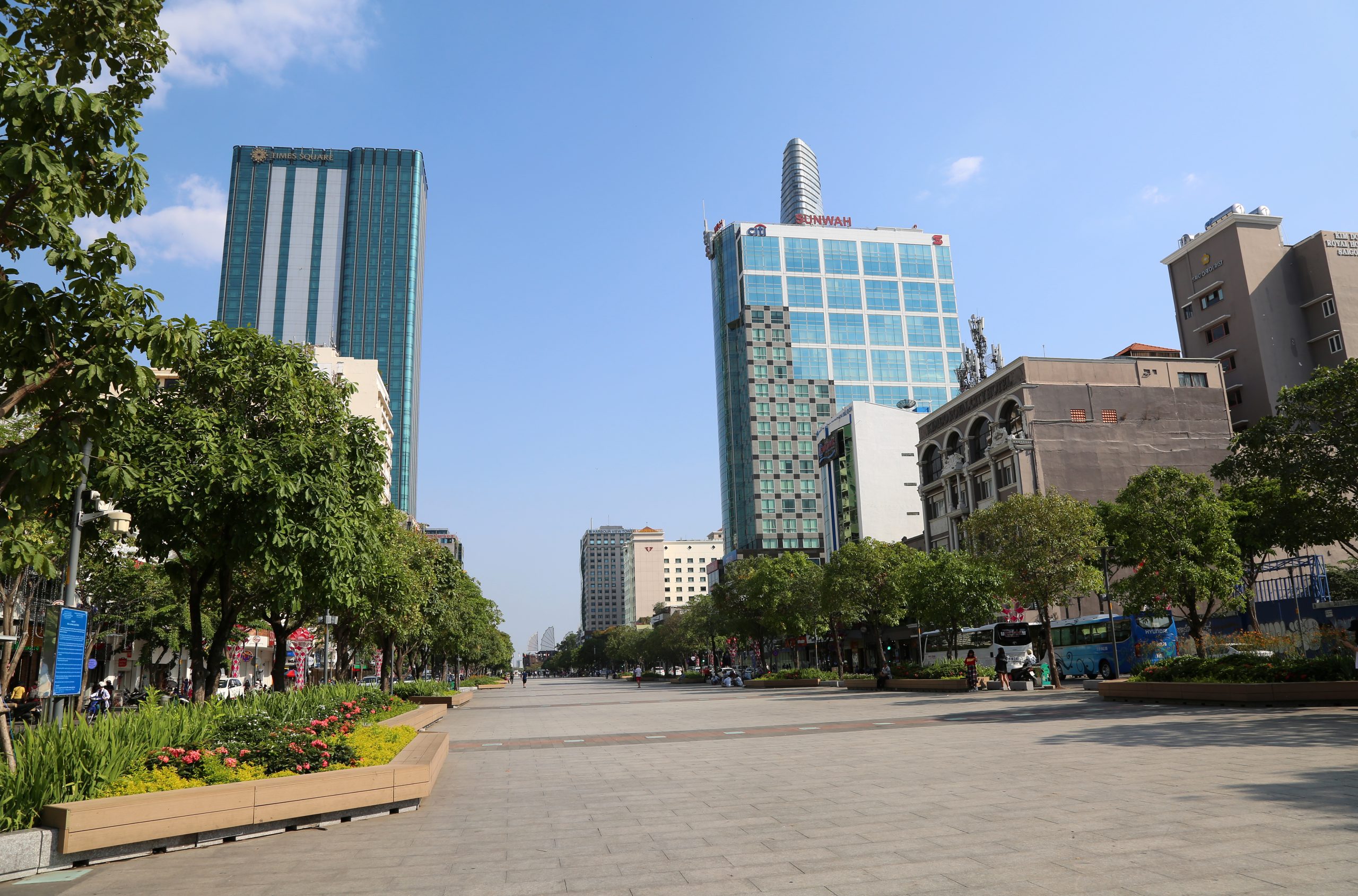 Đường Nguyễn Huệ - Hình 1