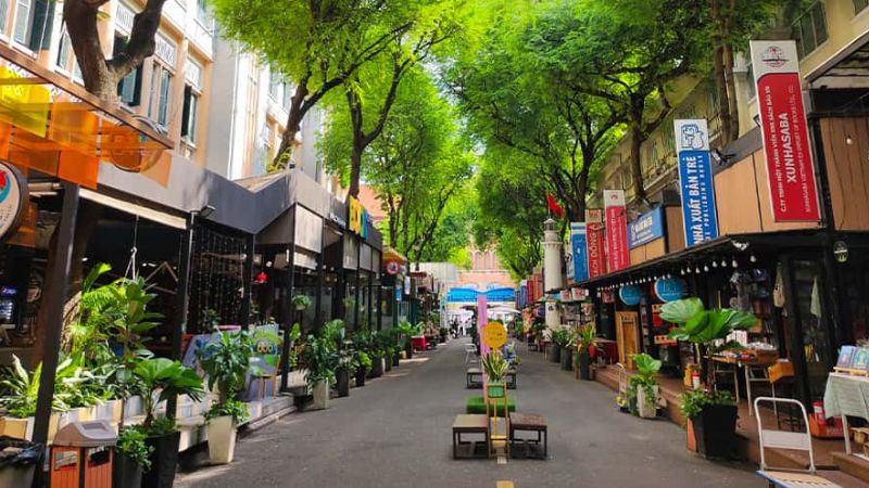 Đường sách Nguyễn Văn Bình - Hình 4