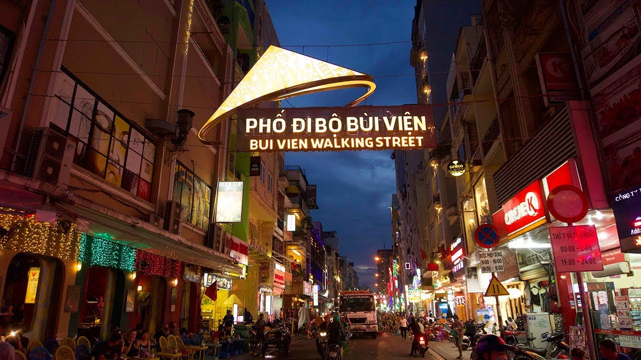 Khu phố Tây Bùi Viện - Hình 3