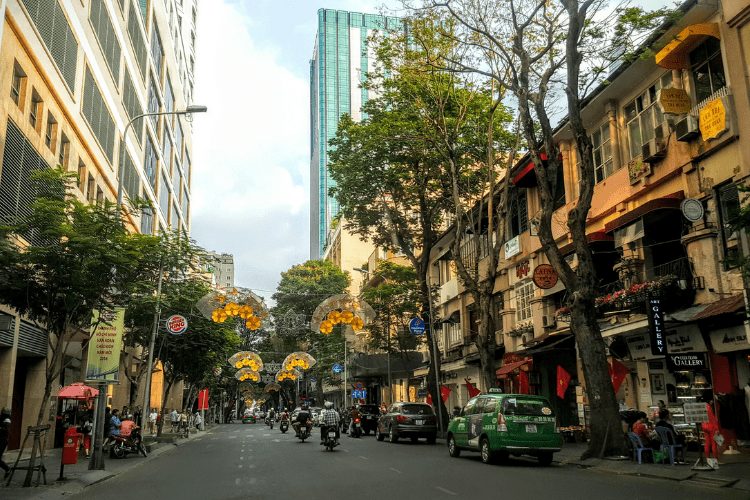 Khu phố trung tâm Quận 1 - Hình 3