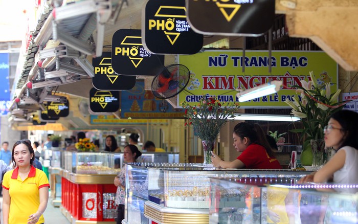 Khu phố vàng bạc Châu Văn Liêm - Hình 2