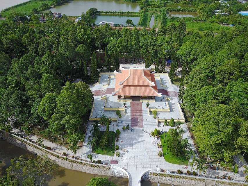 Khu tưởng niệm Chủ tịch Tôn Đức Thắng