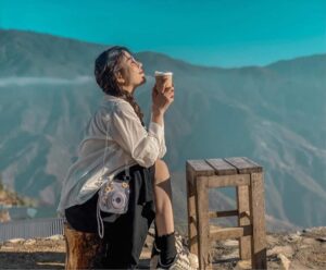 Làm gì khi đi du lịch một mình