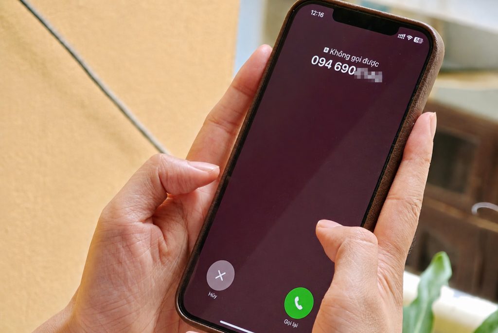 Làm gì khi điện thoại bị khóa