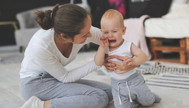Làm gì khi trẻ bị hoảng sợ khi đi du lịch - Hình 4