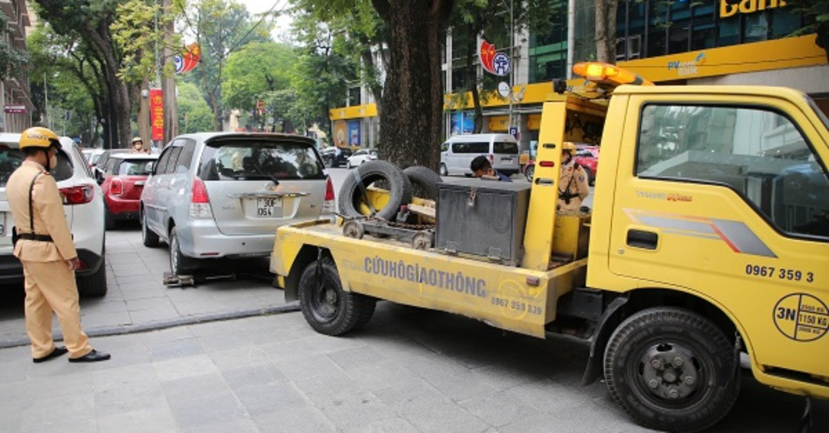 Làm gì khi xe bị kéo do đỗ sai quy định - Hình 1