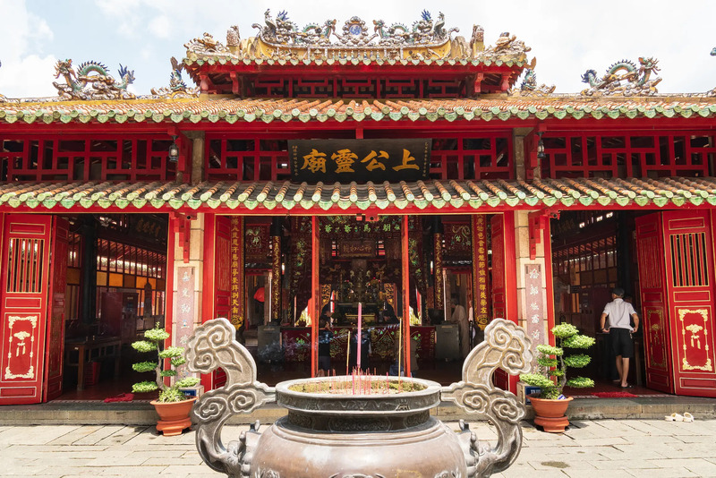 Lăng Ông Bà Chiểu - Hình 2