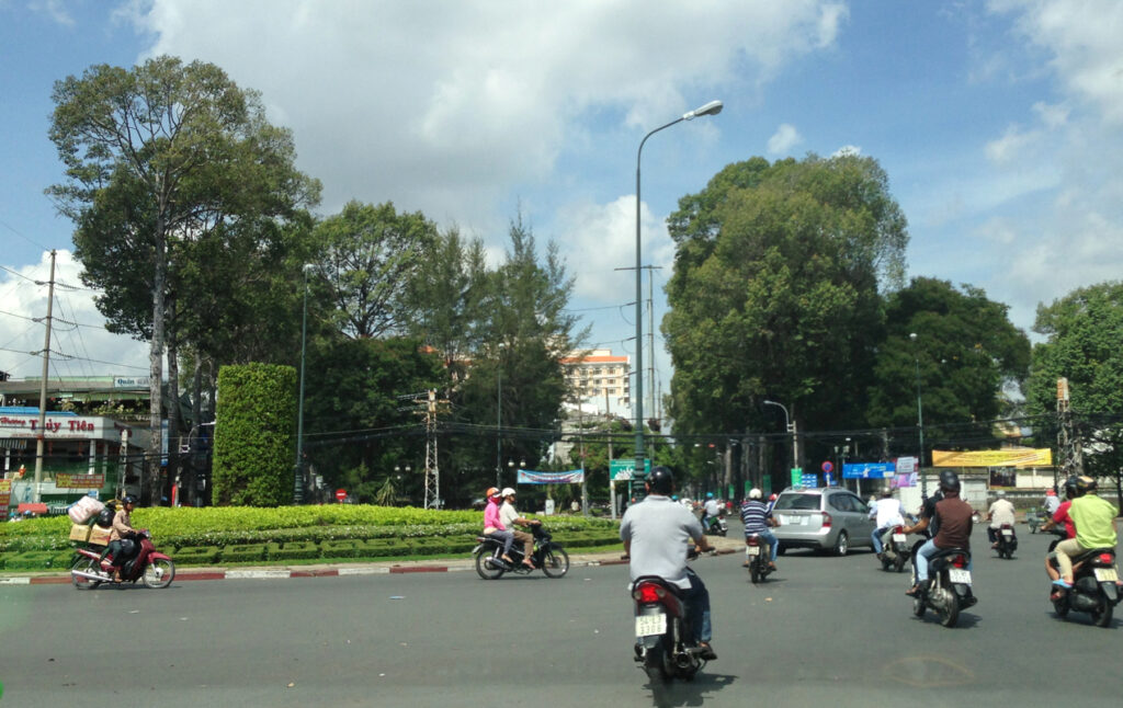 Ngã sáu Cộng Hòa