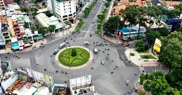 Ngã sáu Cộng Hòa - Image 2