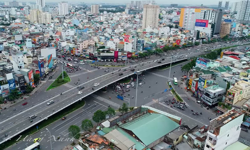 Ngã tư Hàng Xanh - Image 4