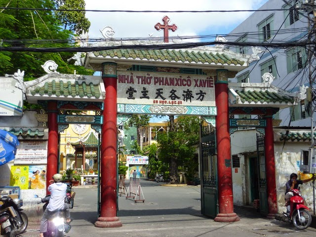 Nhà thờ Cha Tam - Hình 3