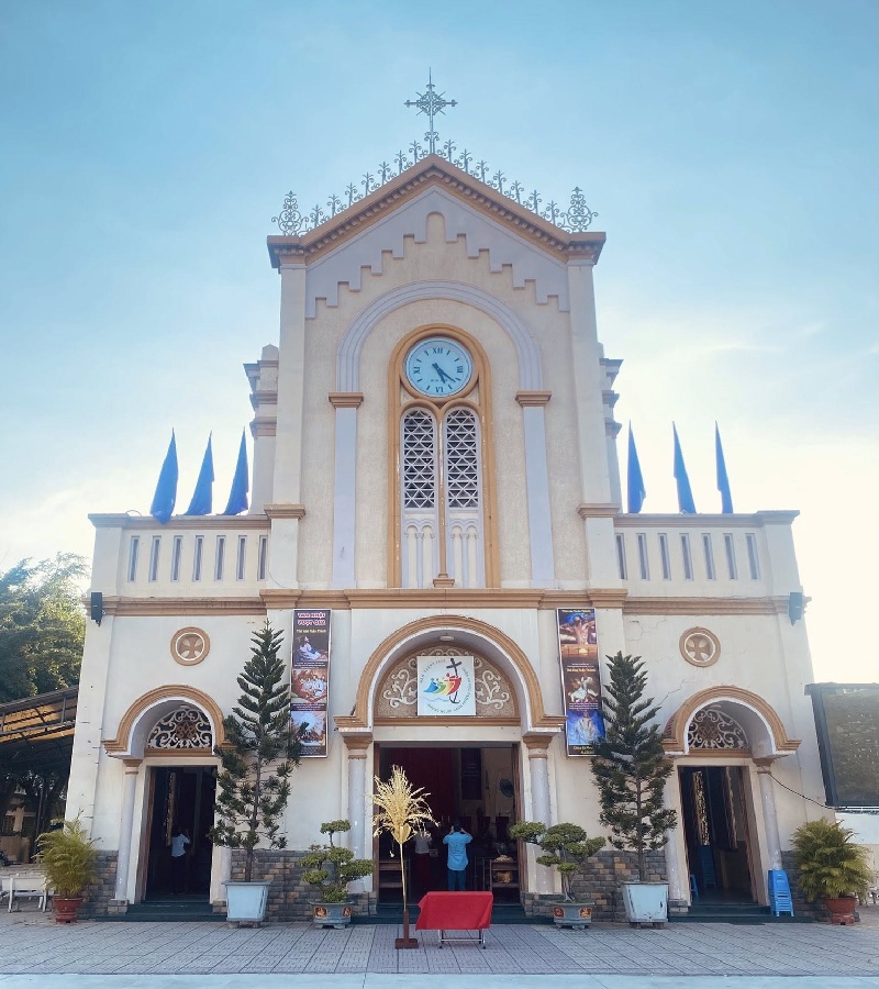 Nhà thờ Giáo xứ Chí Hòa - Hình 5