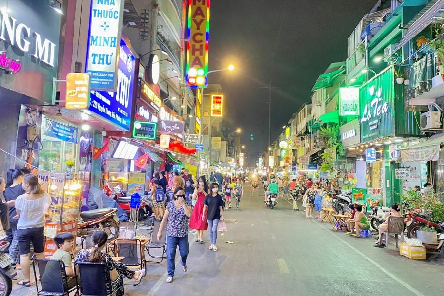 Những con đường ăn uống nổi tiếng ở Sài Gòn - Hình 3