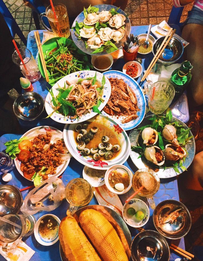 Những con đường ăn uống nổi tiếng ở Sài Gòn - Hình 4