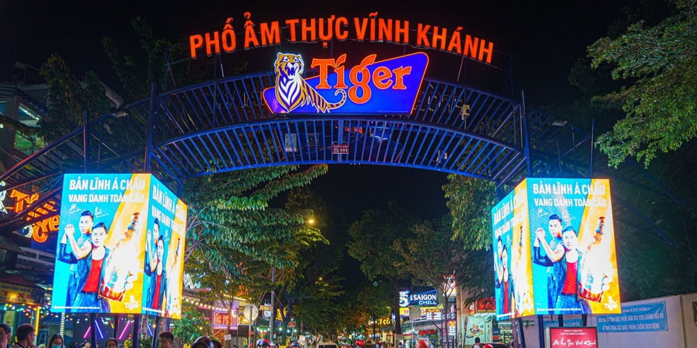 Phố ẩm thực Vĩnh Khánh - Hình 2