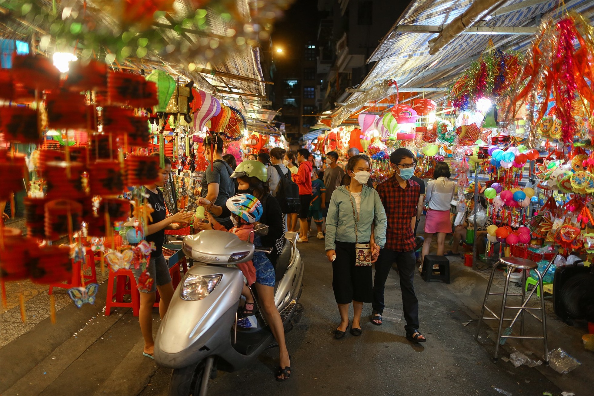 Phố đèn lồng Lương Nhữ Học - Hình 5