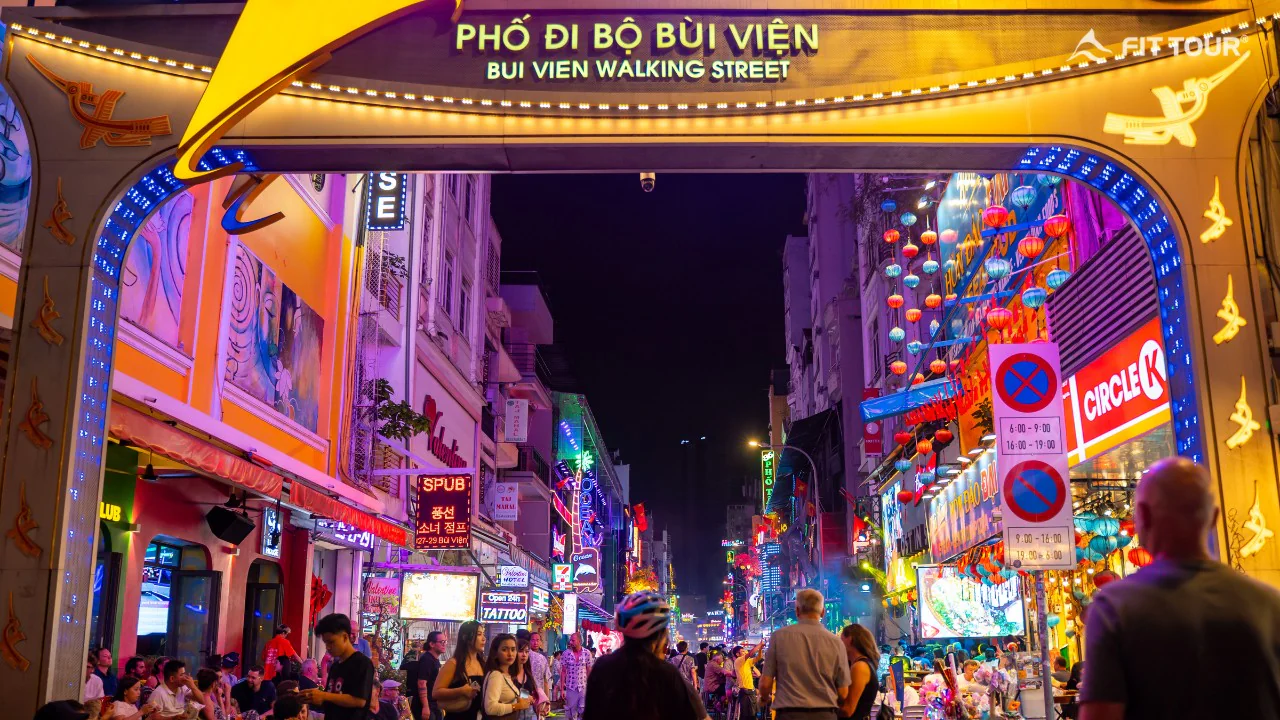 Phố đi bộ Bùi Viện - Hình 2