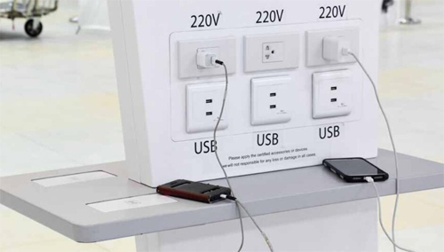Sạc điện thoại ở nơi công cộng có an toàn không - Hình 2