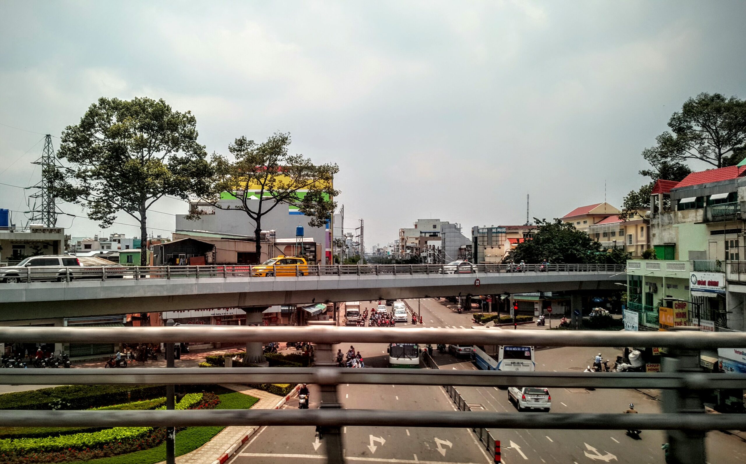 Vòng xoay Cây Gõ - Image 3