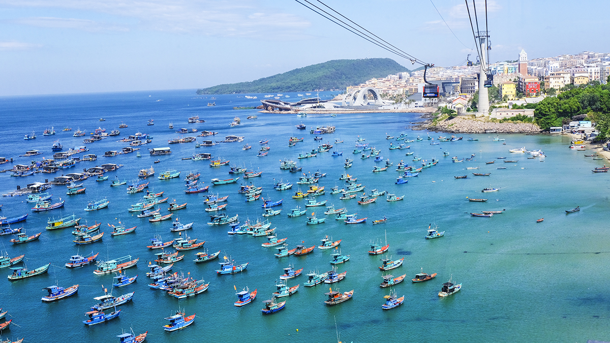 du lịch biển nước ta phát triển mạnh chủ yếu do - Hình 4