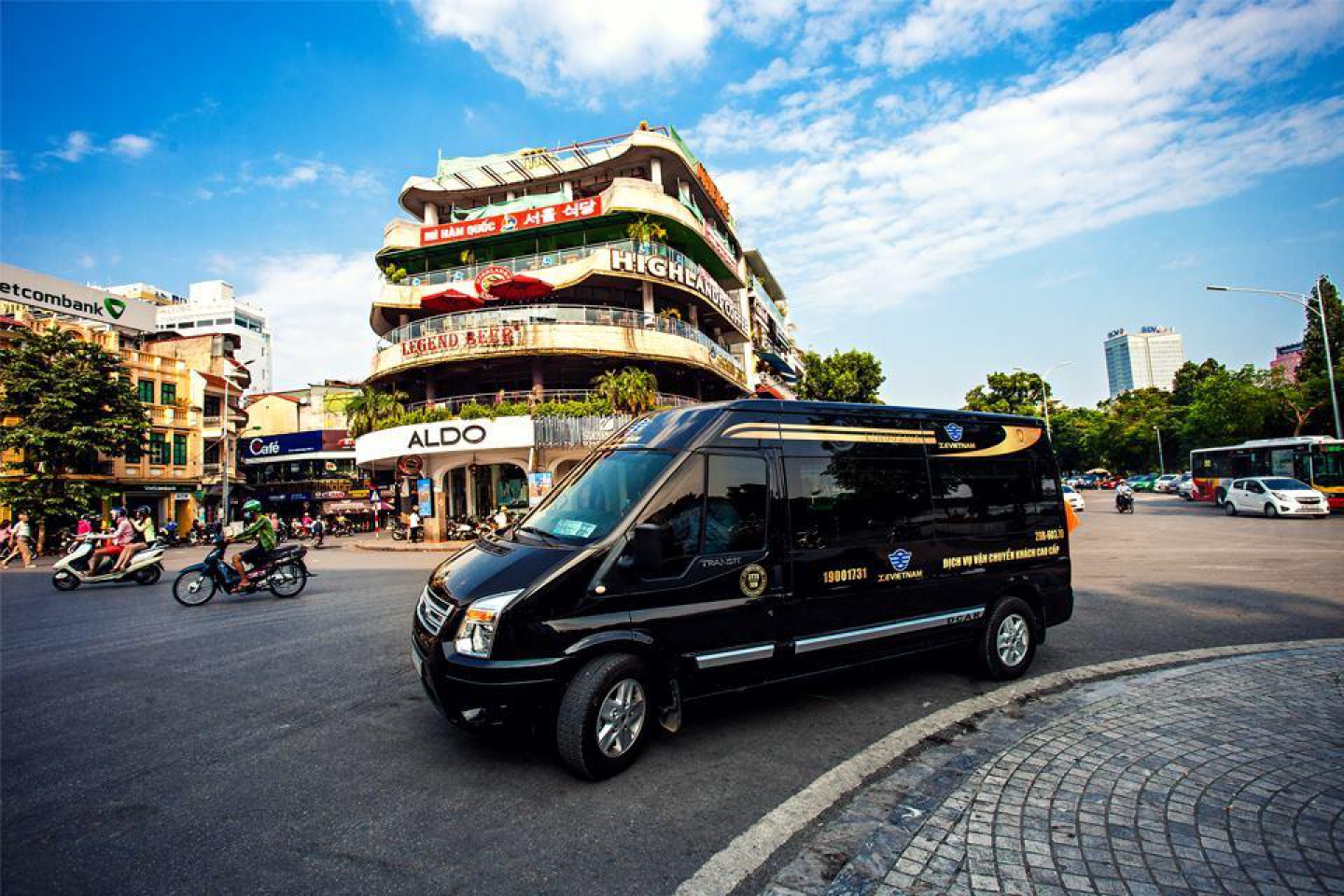 xe limousine du lịch - Hình 2